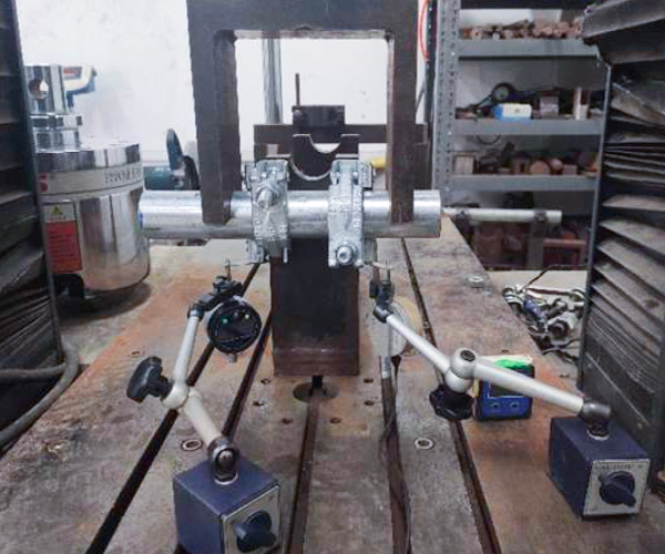  Gravlock في اختبار (اختبار الانزلاق على طول الأنبوب شفة)